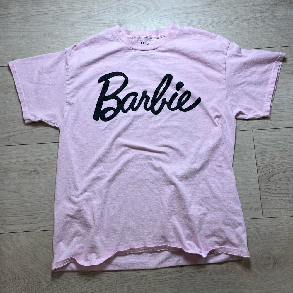 Barbie T-shirt Pink Size Large Short Sleeve Crew Neck Graphic Print